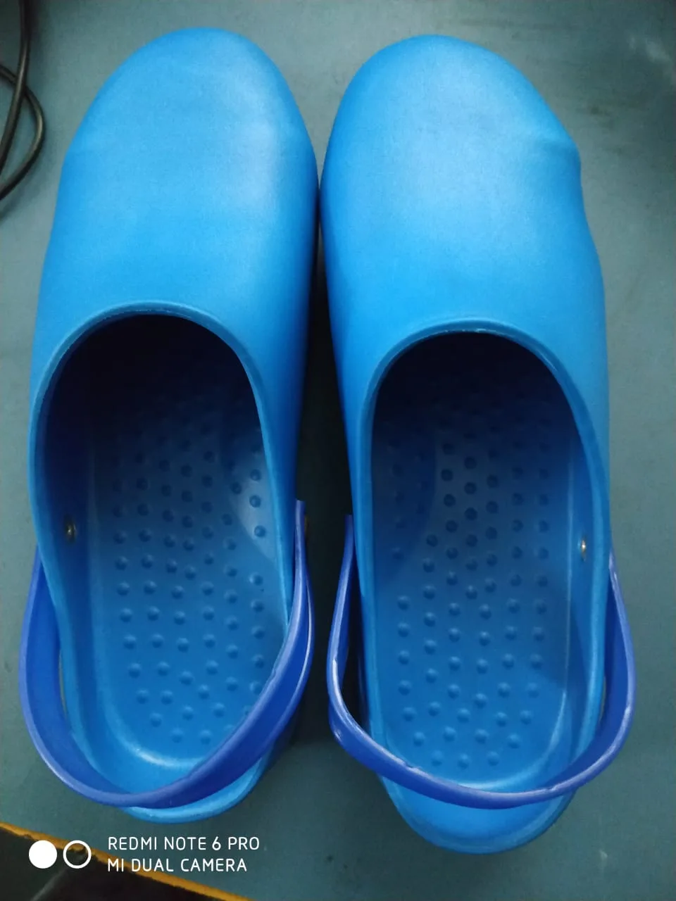 clogs